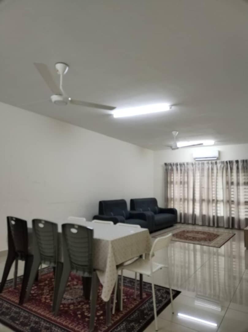 Abie'S Homestay Putrajaya Ngoại thất bức ảnh